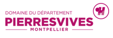 Logo des archives départementales de l'Hérault "Pierresvives" en bordeaux sur fond blanc