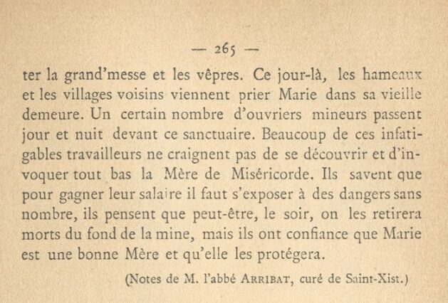 Photo d'un texte d'un livre ancien, pages jaunie, d'environ 10 lignes