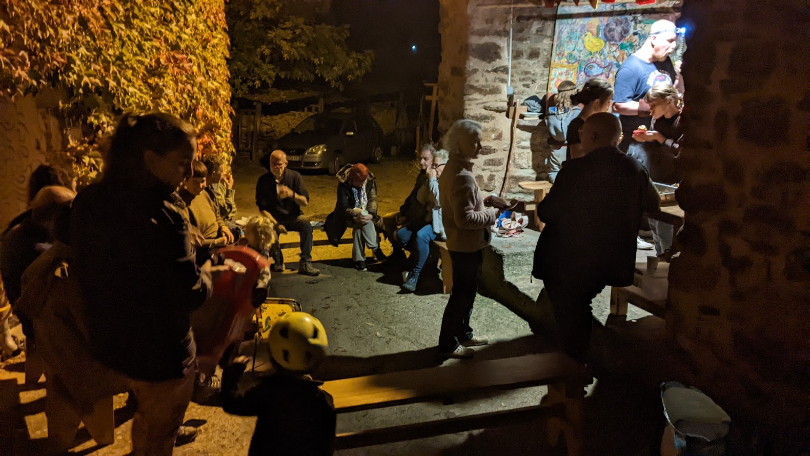 Randonnée ramasse de châtaignes et cuisson libre